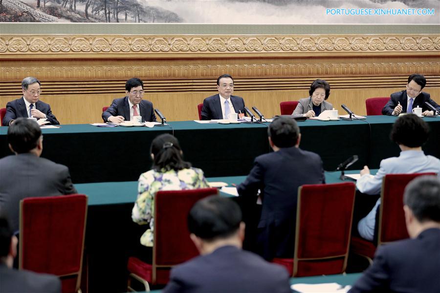 Líderes chineses destacam reforma, legisla??o e alívio da pobreza