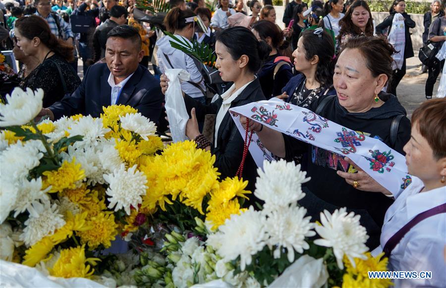 Galeria: Realizada cerim?nia de luto em homenagem ás vítimas de incêndio em Xichang