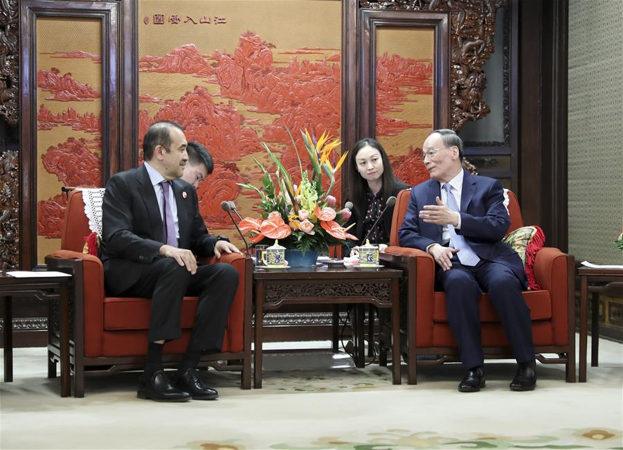 Vice-presidente chinês se reúne com presidente do Comitê Nacional de Seguran?a do Cazaquist?o