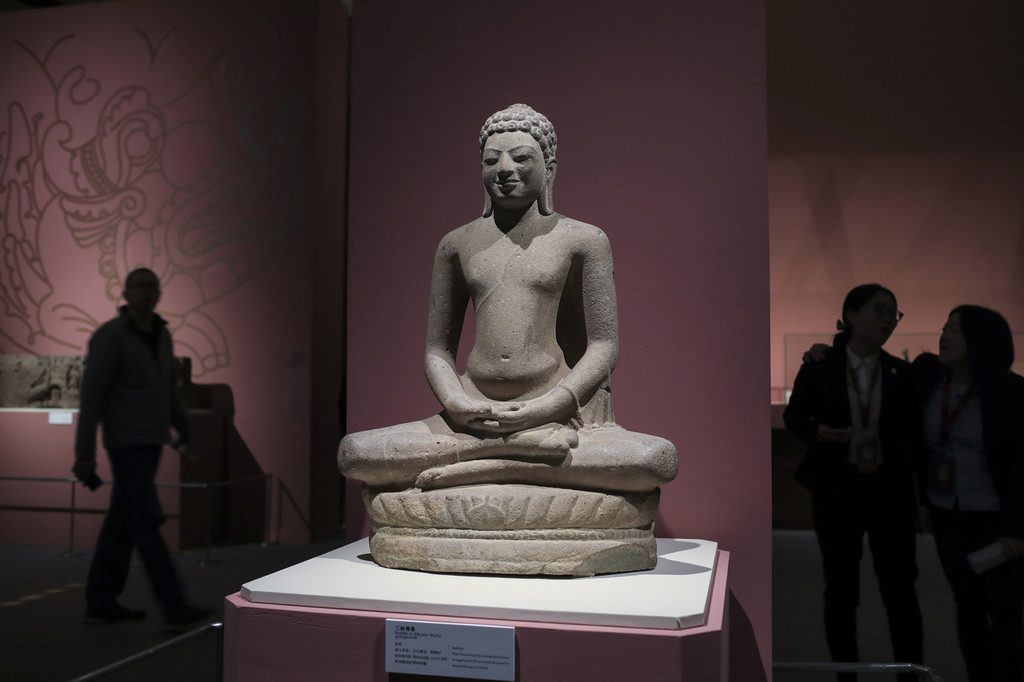 Museu Nacional da China exibe 234 relíquias de 13 países da antiga Rota da Seda