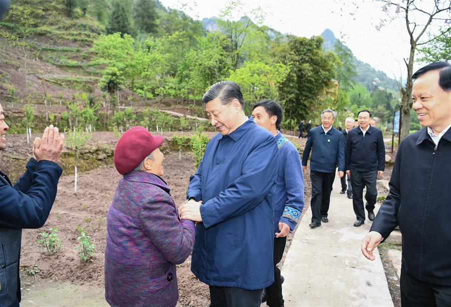 Xi pede maiores esfor?os para vencer batalha contra pobreza dentro do prazo