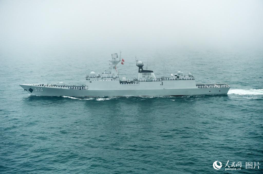 Galeria: Navios no desfile naval do 70o Aniversário da Marinha do ELP