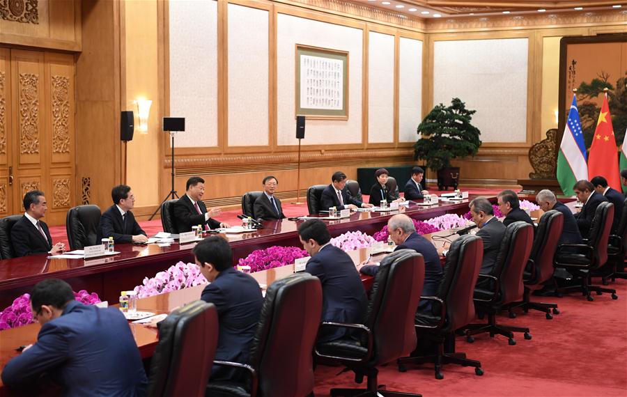 Xi Jinping reúne-se com presidente do Uzbequist?o