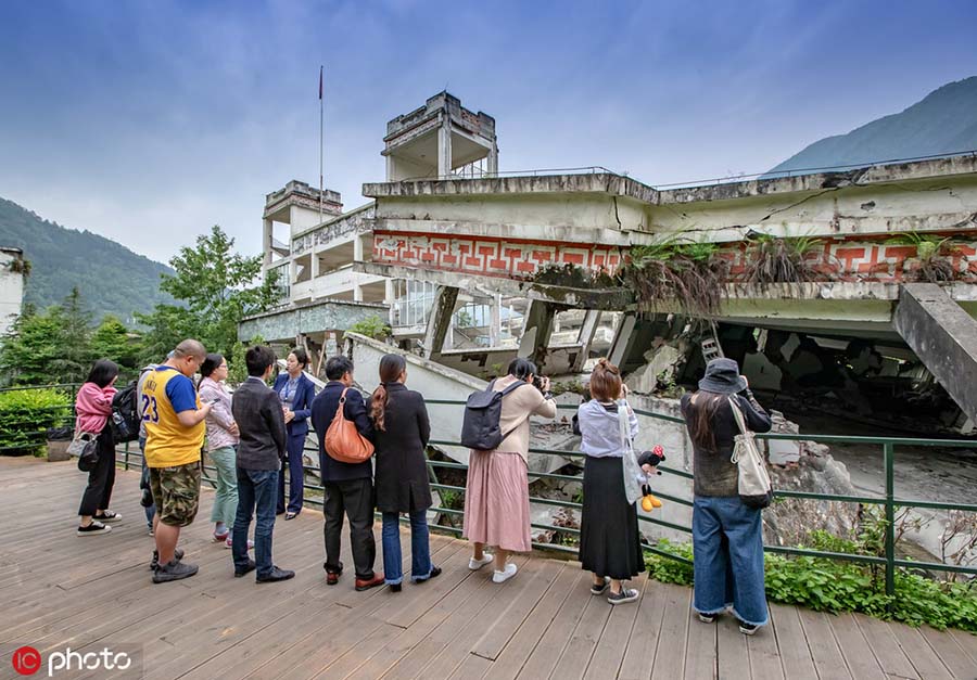 China realiza cerim?nia em homenagem as vítimas do terremoto de Wenchuan