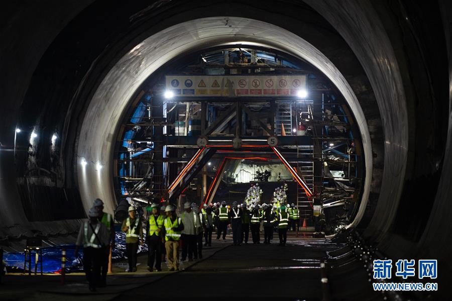 Indonésia: Finalizam escava??es do túnel de Walini da ferrovia Jacarta-Bandung