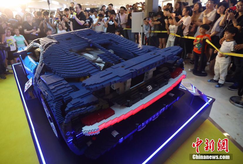 Galeria: Nanjing apresenta Bugatti Veyron em 238.762 pe?as de Lego
