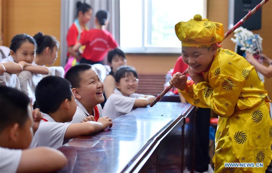 China prepara chegada do Dia Internacional da Crian?a