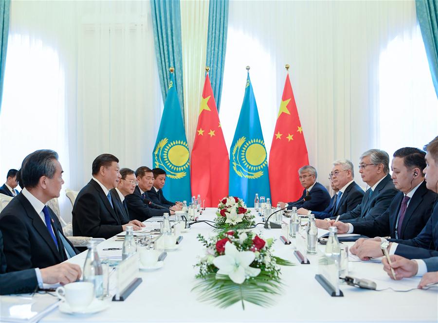 Presidentes da China e do Cazaquist?o prometem refor?ar coopera??o