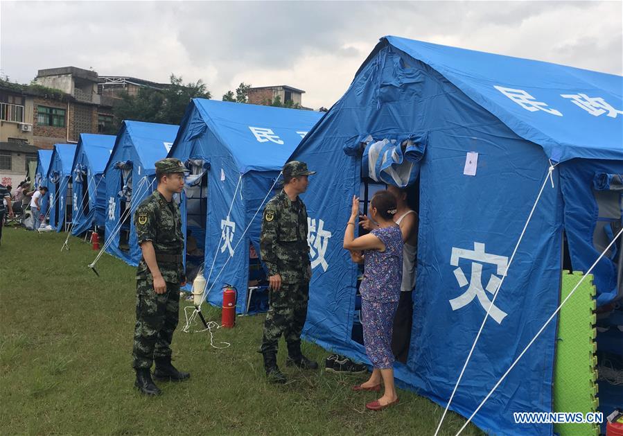 Terremoto de Sichuan: opera??es de salvamento continuam, 13 mortes contabilizadas