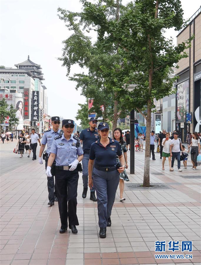Polícia italiana inicia 3a patrulha conjunta na China
