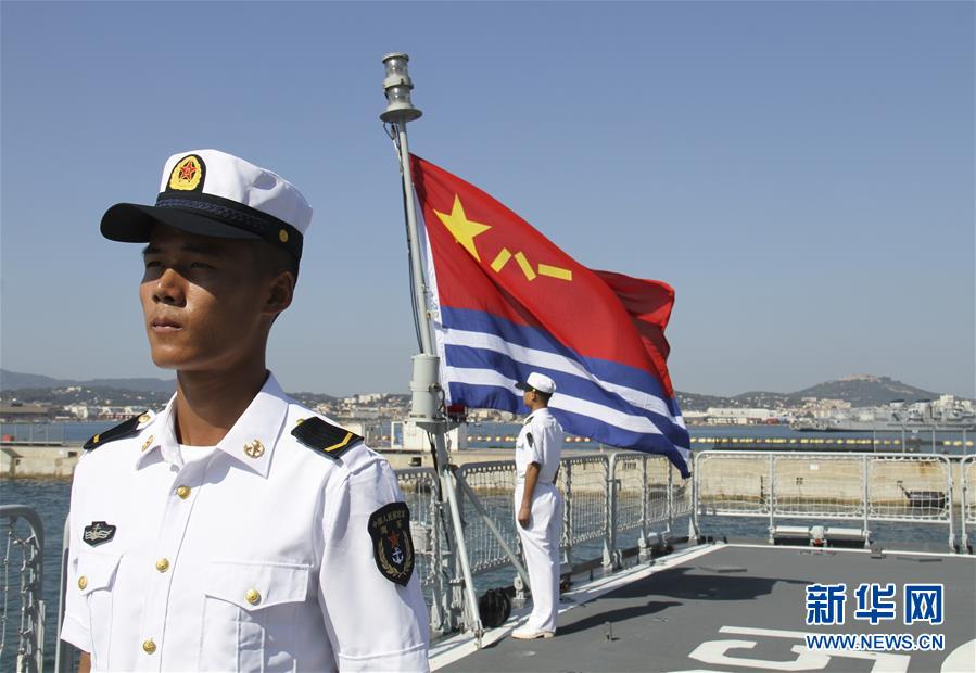 Navio de guerra da marinha chinesa visita Toulon, Fran?a