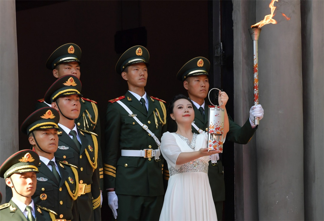 Tocha dos 7o Jogos Mundiais Militares parte de Nanchang