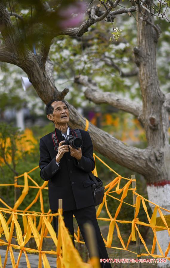 Fotos: mudan?as em Korla pelas lentes de Li Hanchao