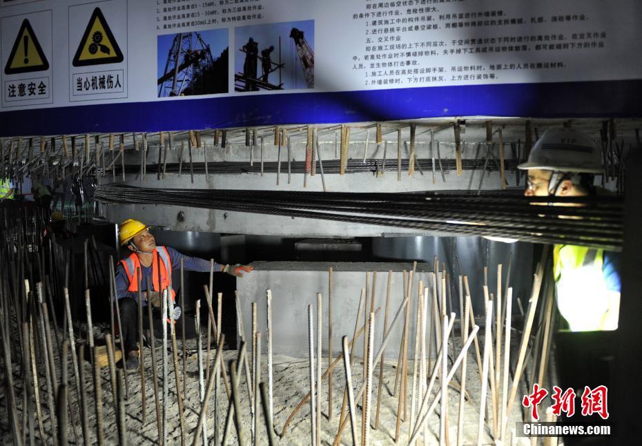 Rota??o de ponte ferroviária Tianjin-Baoding concluída com sucesso