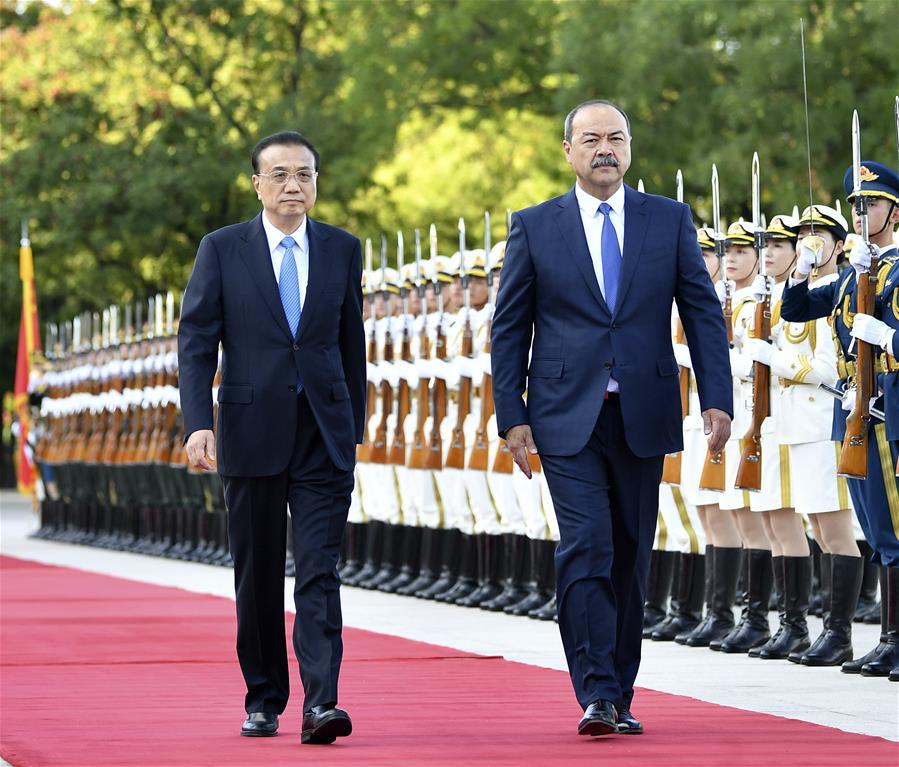 Premiê chinês conversa com seu homólogo do Uzbequist?o para refor?ar la?os bilaterais