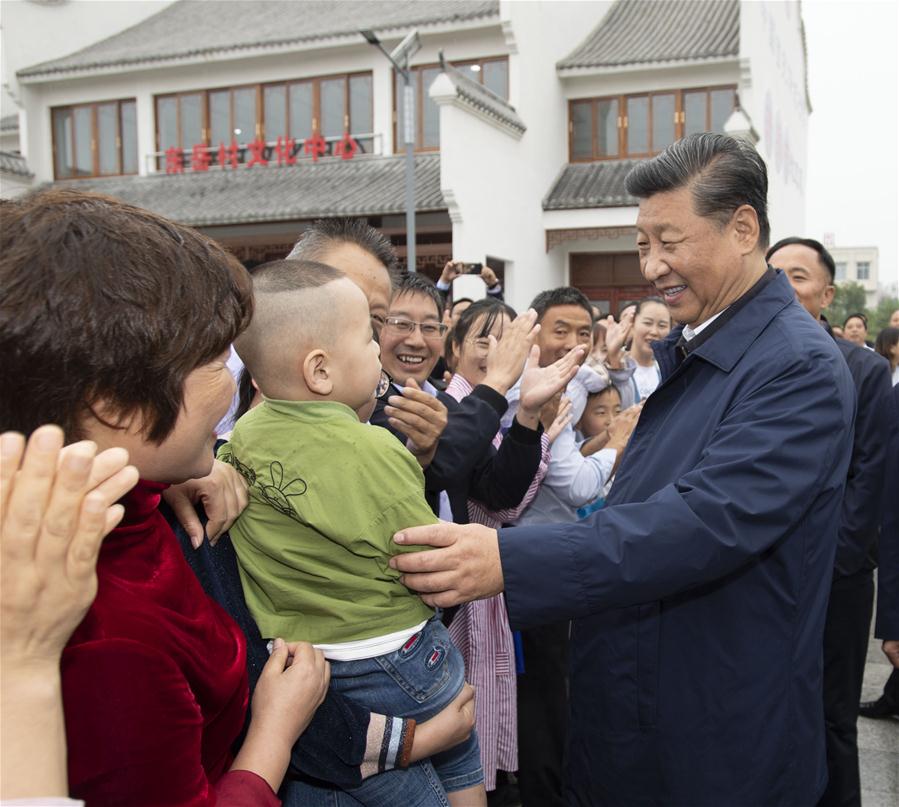 Xi enfatiza confian?a e trabalho árduo durante inspe??o no centro da China