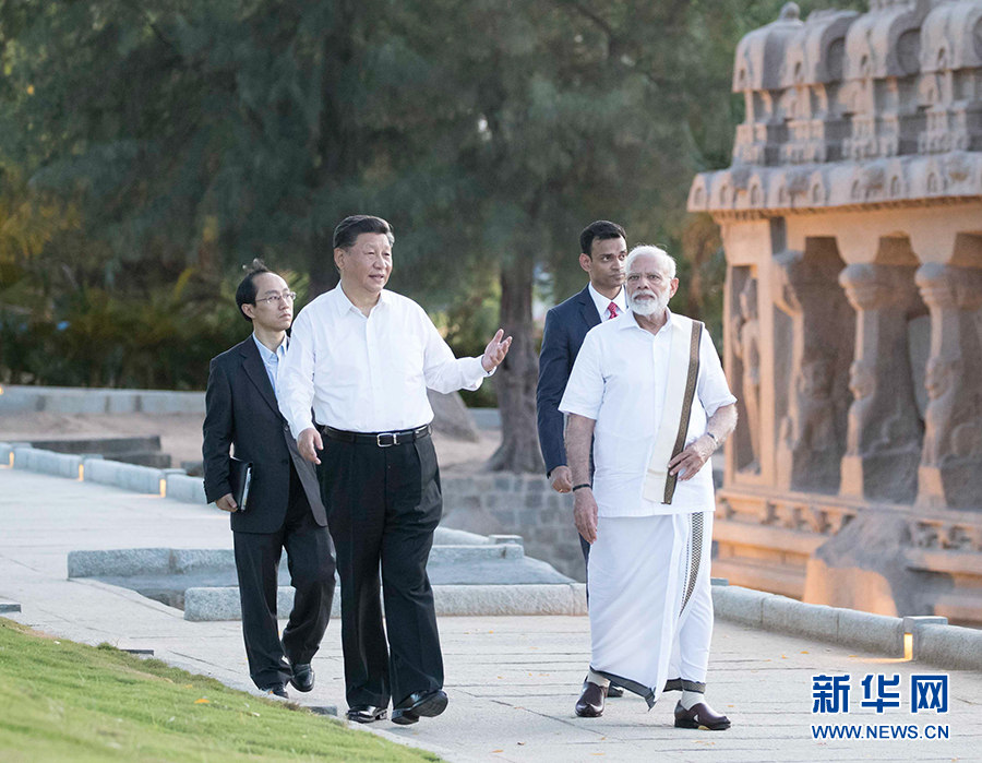 Xi recebe calorosas boas-vindas na índia