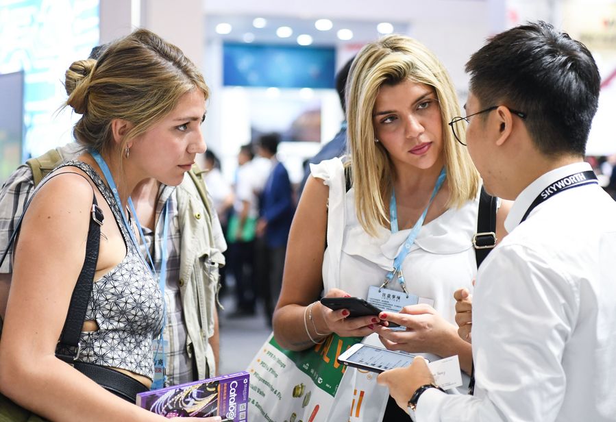 126a Feira de Cant?o é aberta no sul da China
