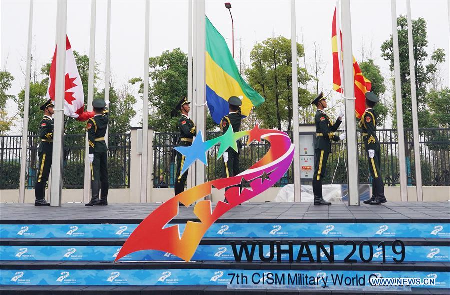 Cerim?nia de hasteamento da bandeira realizada na vila de atletas dos 7o Jogos Mundiais Militares