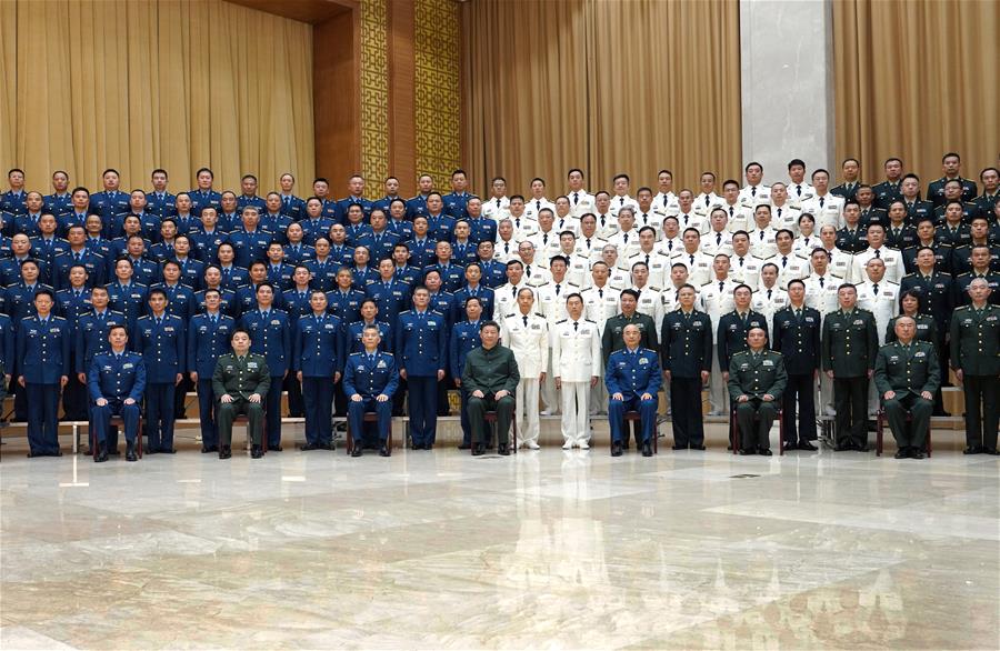 Xi reúne-se com delegados do congresso do Partido da for?a conjunta de apoio logístico e altos oficiais do ELP em Hubei