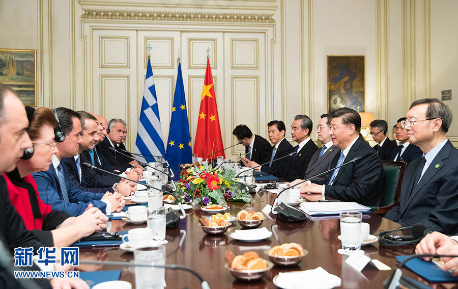 Xi e premiê grego visitam Porto de Piraeus e elogiam a coopera??o sob Iniciativa do Cintur?o e Rota