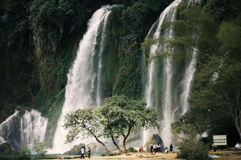 Cachoeira transnacional sino-vietnamita será projeto piloto de coopera??o turística sob iniciativa “Cintur?o e Rota”