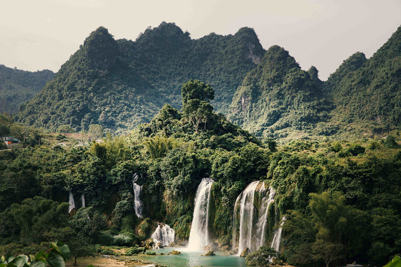 Cachoeira transnacional sino-vietnamita será projeto piloto de coopera??o turística sob iniciativa “Cintur?o e Rota”