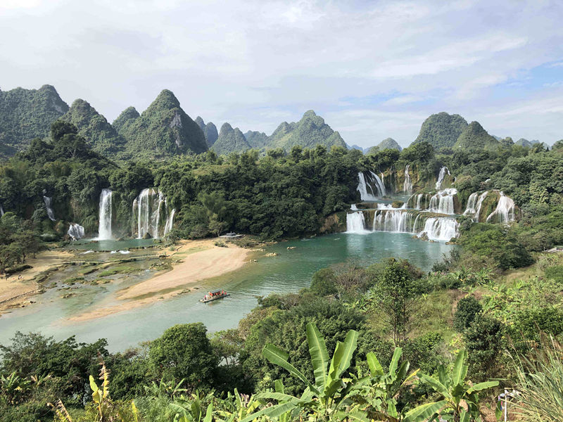 Cachoeira transnacional sino-vietnamita será projeto piloto de coopera??o turística sob iniciativa “Cintur?o e Rota”