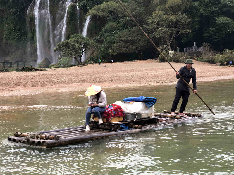 Cachoeira transnacional sino-vietnamita será projeto piloto de coopera??o turística sob iniciativa “Cintur?o e Rota”