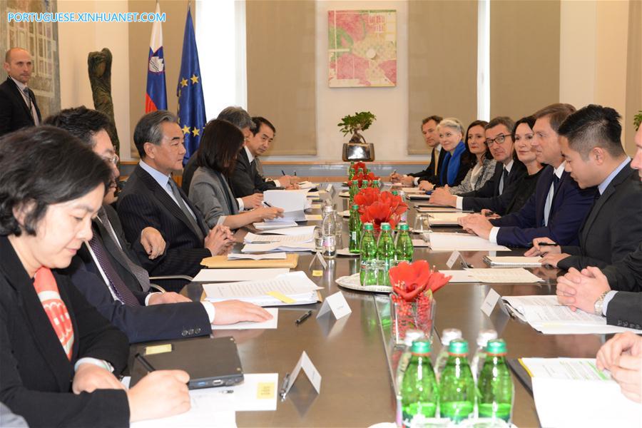 Acordo China-EUA de comércio é uma boa notícia para ambos os países e o mundo, diz chanceler chinês