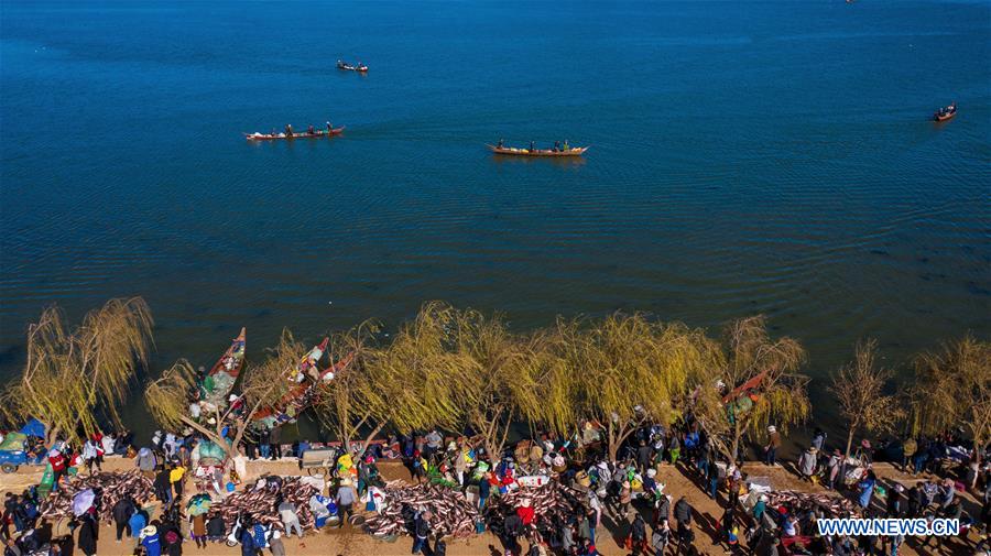 Yunnan: proibi??o de pesca suspensa temporariamente no lago Xingyun