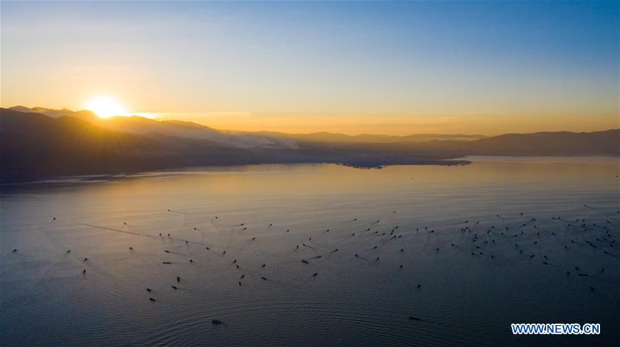 Yunnan: proibi??o de pesca suspensa temporariamente no lago Xingyun