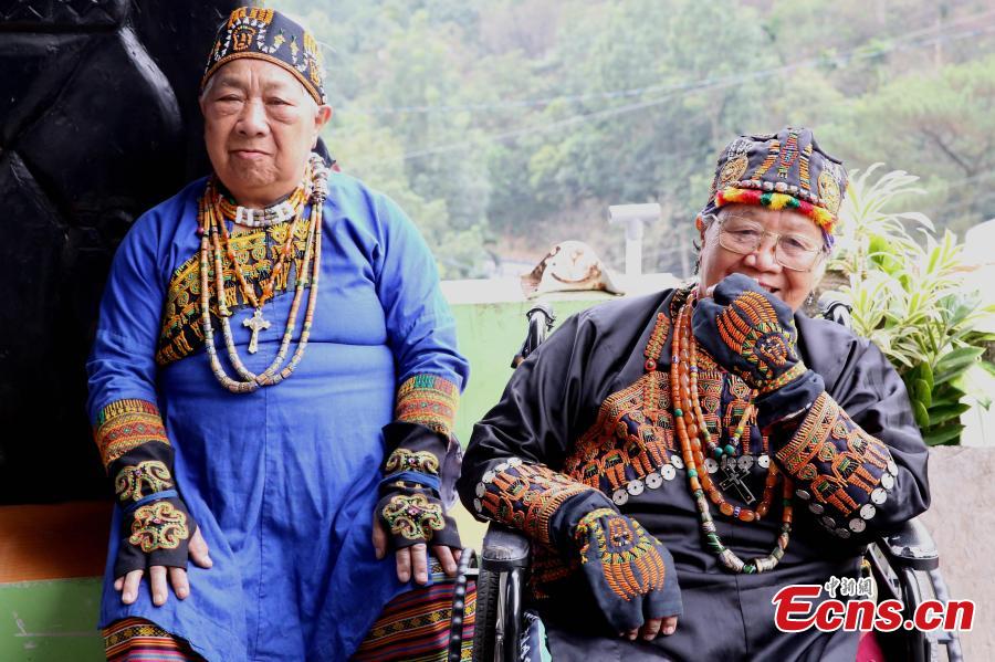 Apelos surgem em Taiwan por preserva??o de tradi??o de tatuagens de grupo étnico local