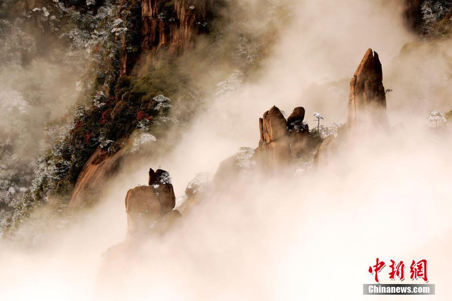 Galeria: Paisagem estonteante da montanha Sanqing após queda de neve
