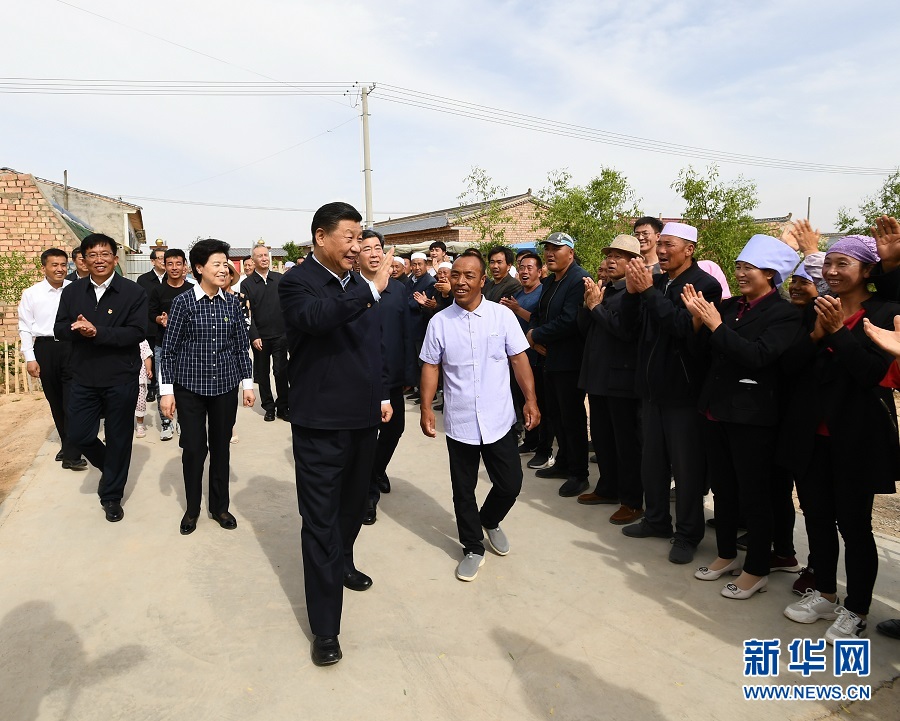 Xi destaca vitória na luta contra pobreza durante inspe??o em Ningxia

