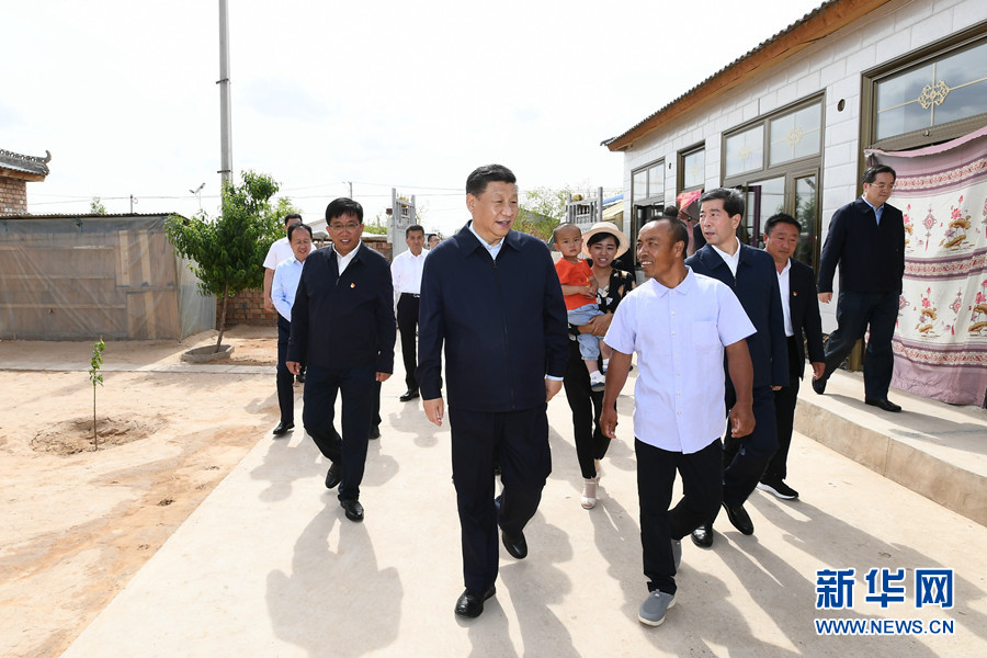 Xi destaca vitória na luta contra pobreza durante inspe??o em Ningxia

