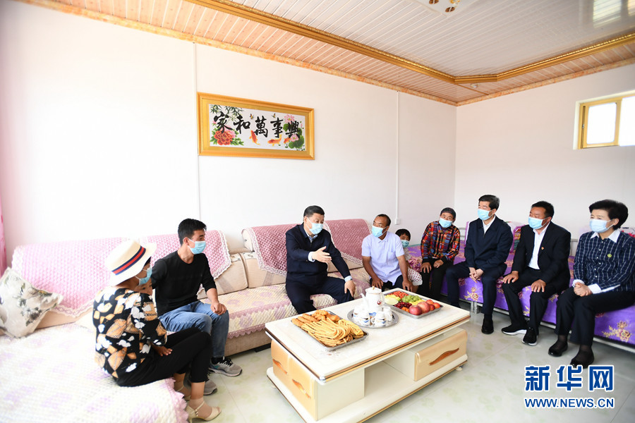Xi destaca vitória na luta contra pobreza durante inspe??o em Ningxia

