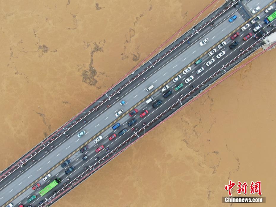 Inunda??es e chuvas atingem Liuzhou