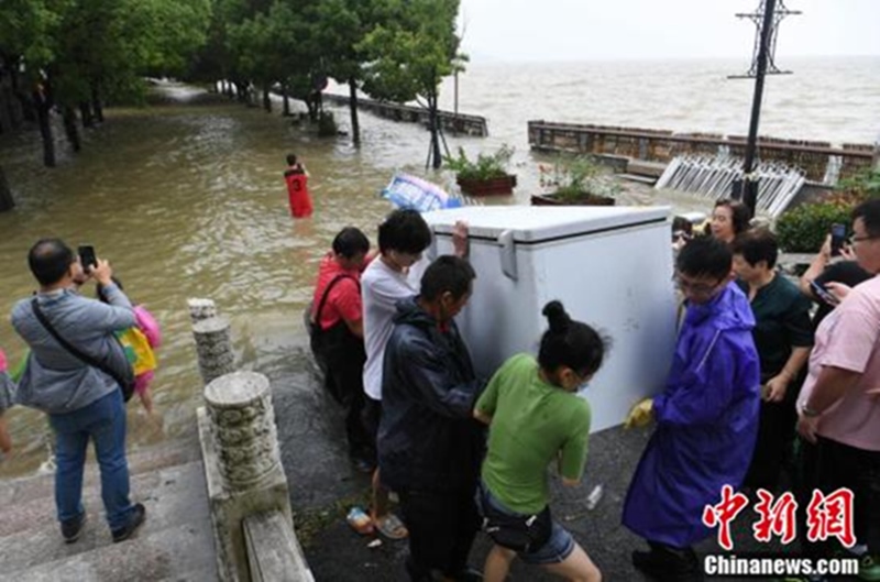 Anhui: templo em Chaohu destruído pelas cheias