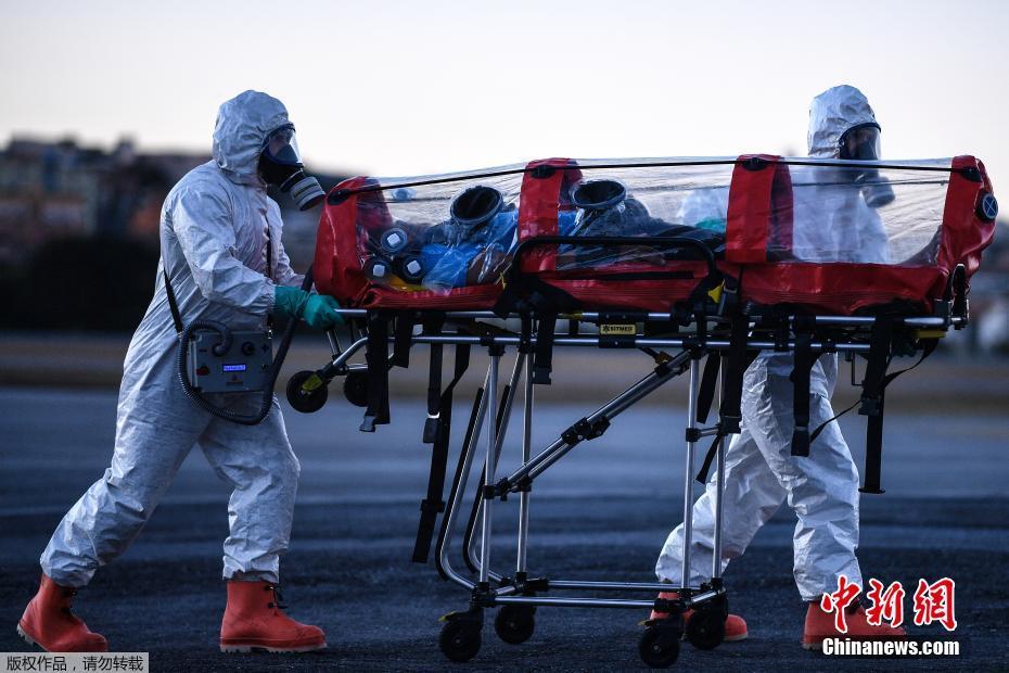 Brasil usa maca encapsulada avan?ada de isolamento para a Covid-19