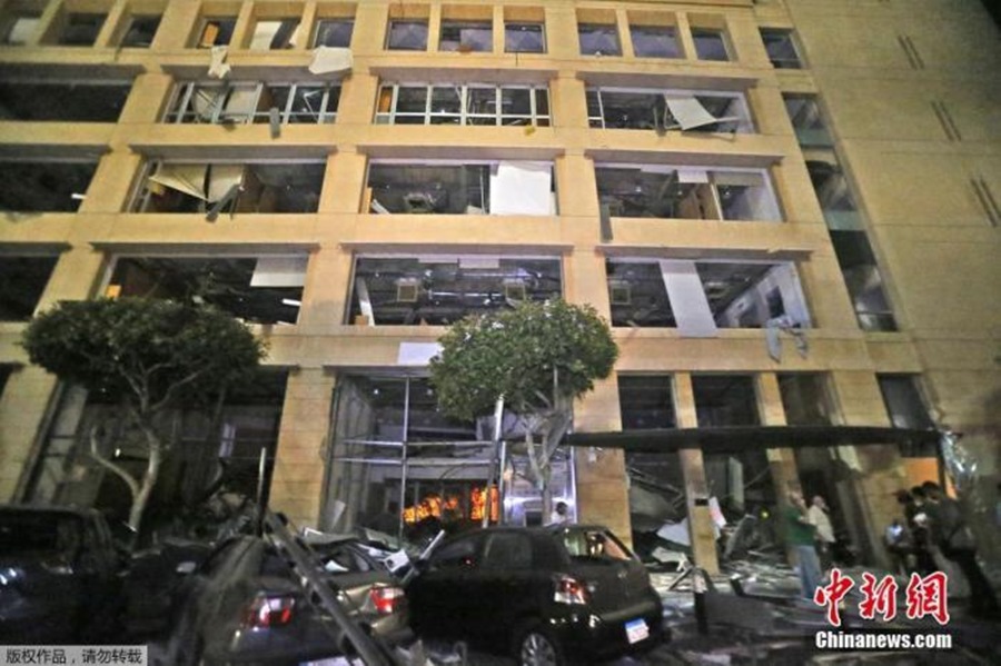 Explos?es em Beirute causam morte de mais de 100 pessoas
