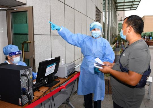 Urumqi fortalece gest?o fronteiri?a durante foco epidemiológico