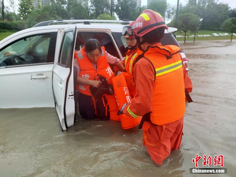 Chengdu lan?a resposta de emergência de controle de inunda??o de nível Ⅳ, milhares de pessoas s?o transferidas