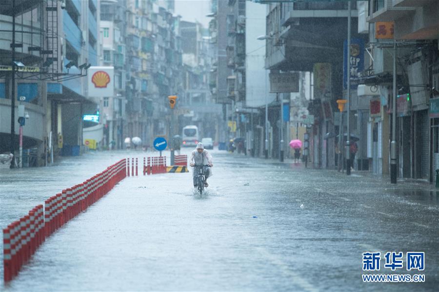 Macau emite sinal de tuf?o no 10 e?alerta vermelho para tempestade
