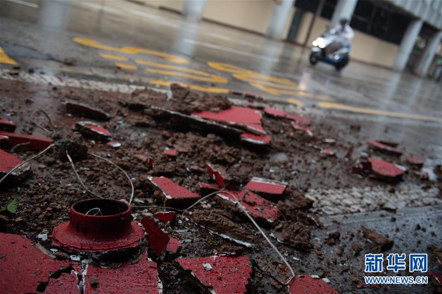 Macau emite sinal de tuf?o no 10 e?alerta vermelho para tempestade