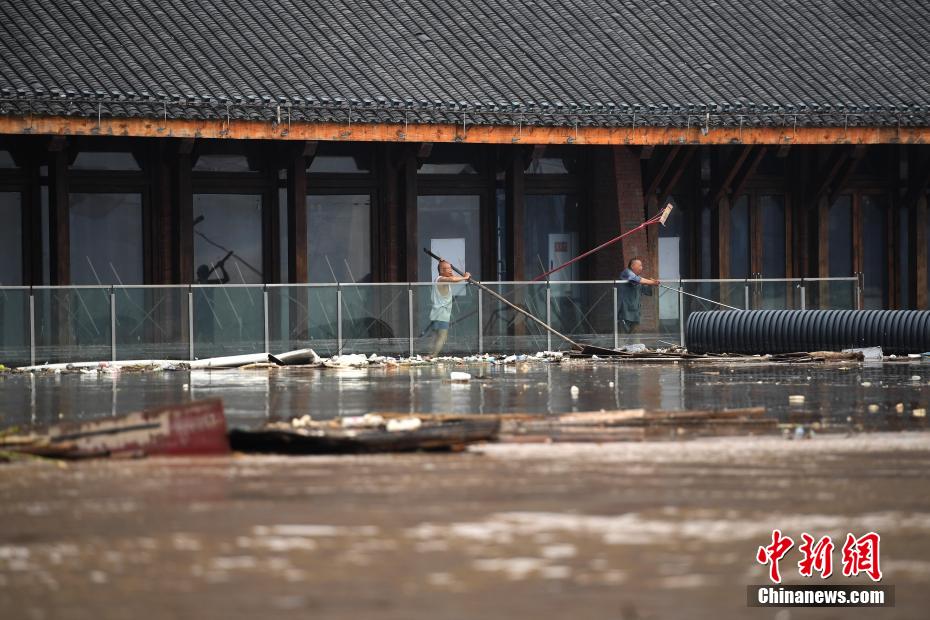 Chongqing “submersa” após nova inunda??o do Yangtzé