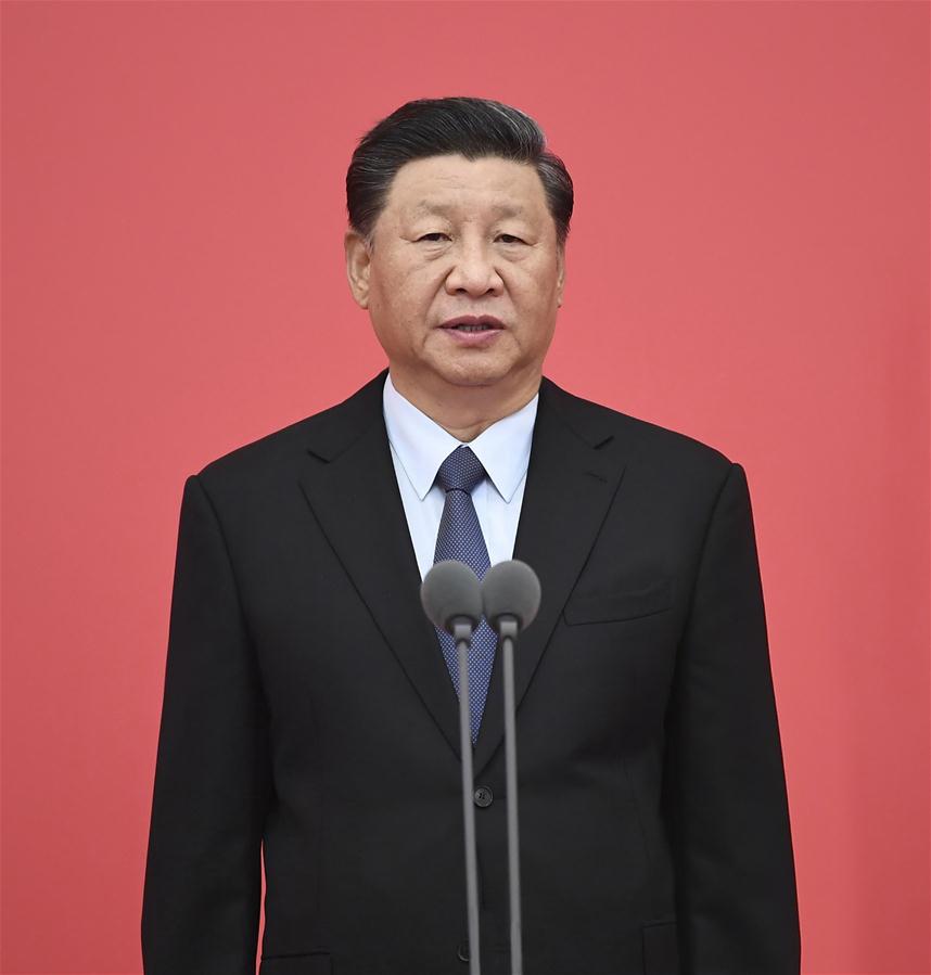 Xi confere bandeira à for?a policial da China