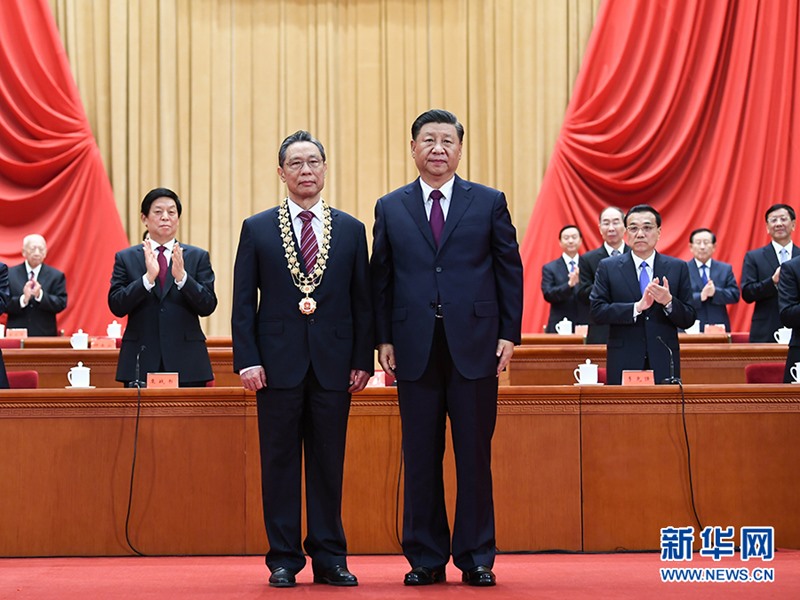 China realiza reuni?o para homenagear exemplos na luta contra COVID-19