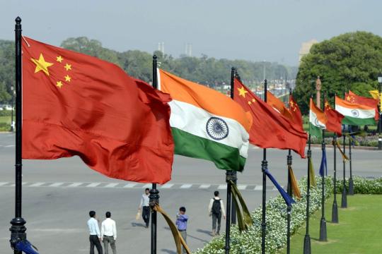 Ministério da Defesa Nacional da China: China e índia concordam em n?o colocar mais tropas na linha de frente