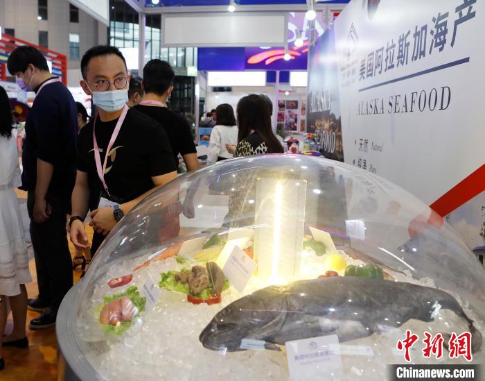 Exposi??o de alimentos em Shanghai atrai a participa??o dos conglomerados de 23 países e regi?es 